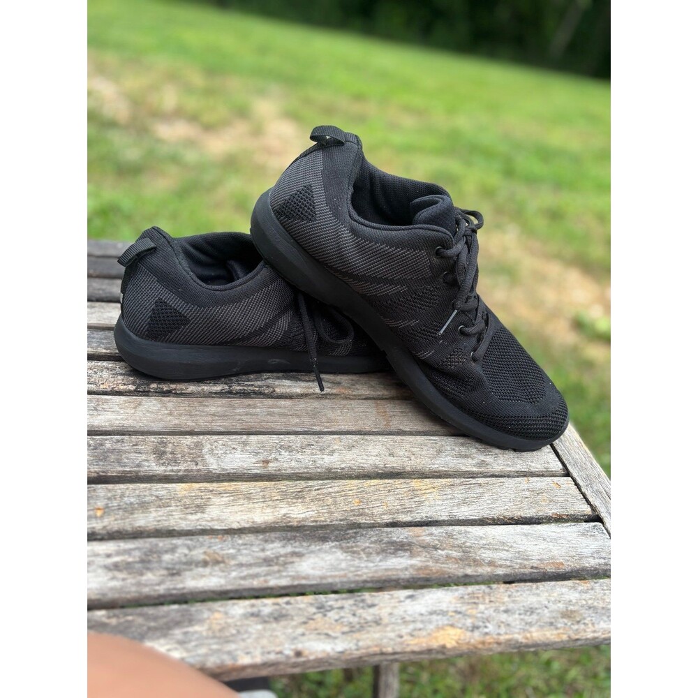 Shoes for Crews size 10 slip and oil resistant